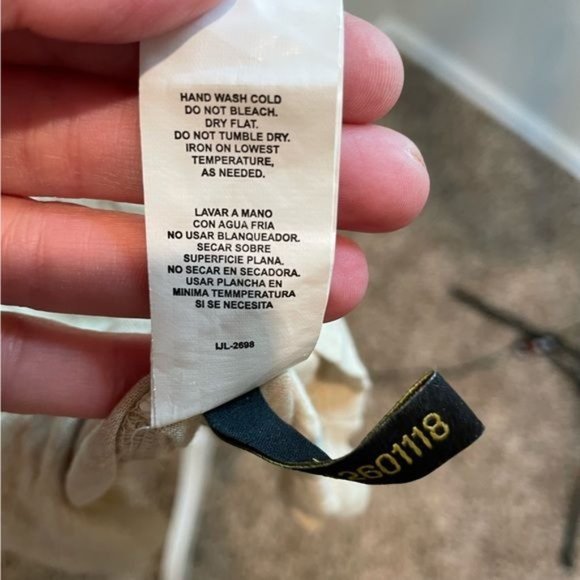 iJeans by Buffalo Off White/Tan Cut Out Design Top - Picture 8 of 8